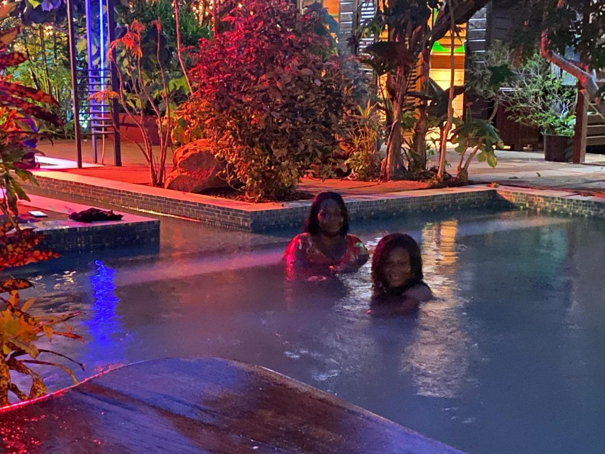 Taman Indah Resort Tamanredjo Eksteriør bilde