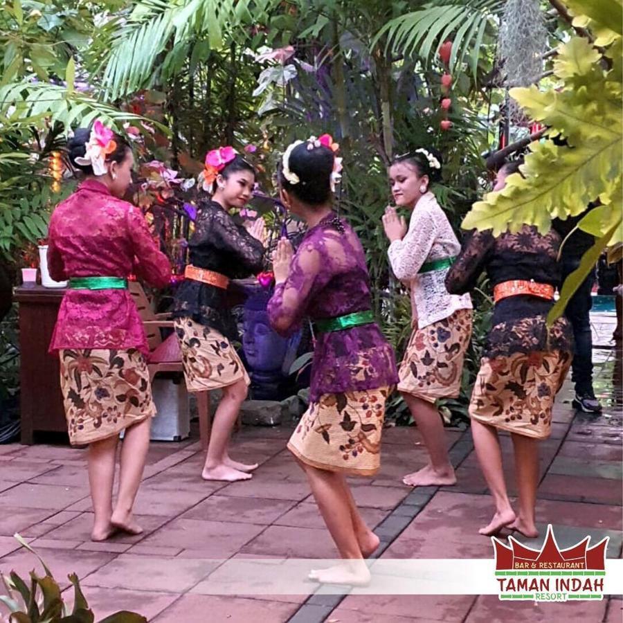 Taman Indah Resort Tamanredjo Eksteriør bilde