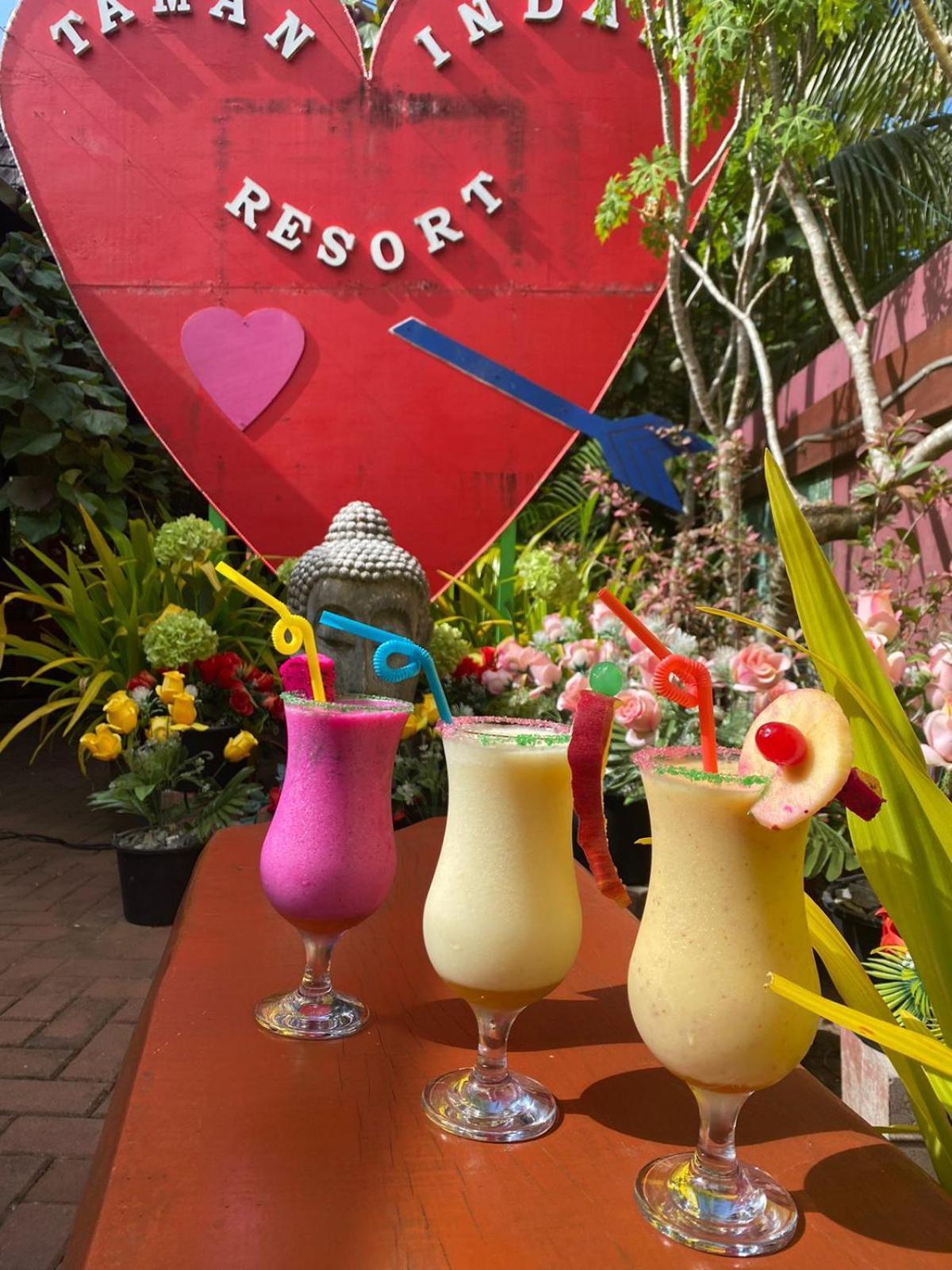 Taman Indah Resort Tamanredjo Eksteriør bilde