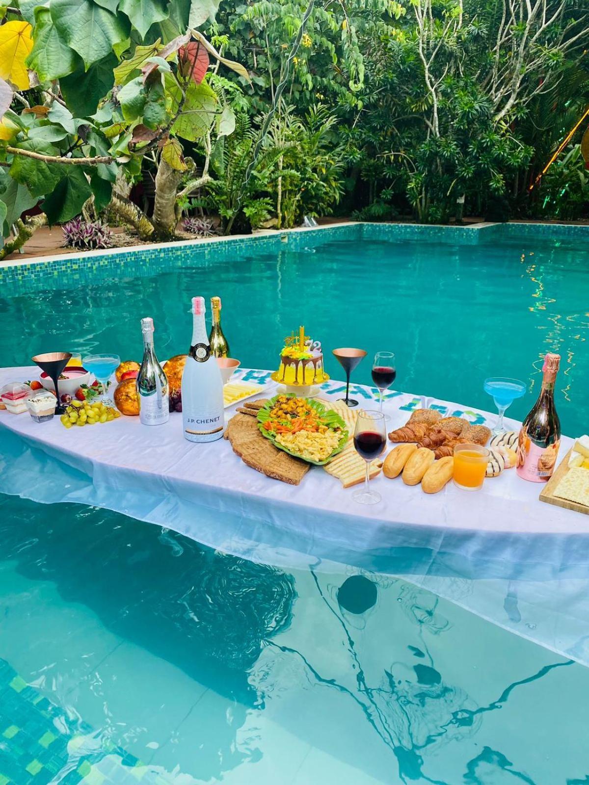 Taman Indah Resort Tamanredjo Eksteriør bilde